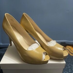 Nine West Glossy Tan Peep-Toe Heels
